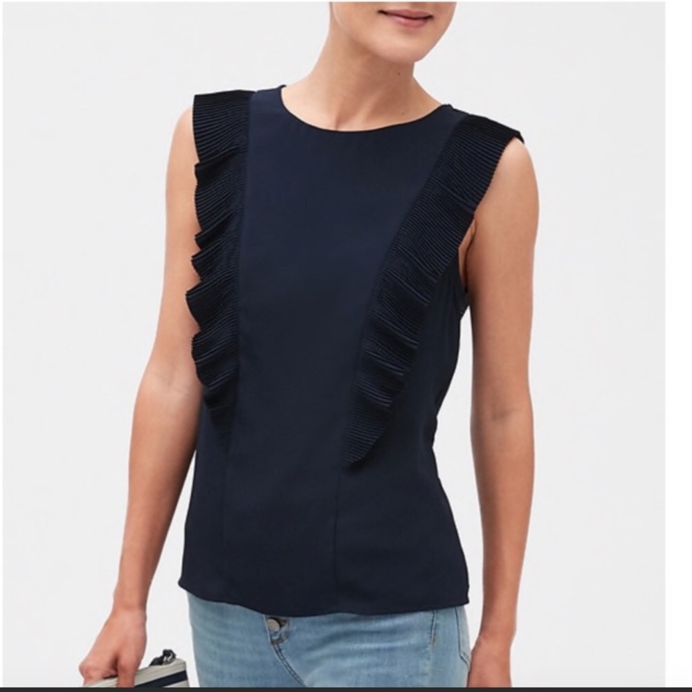 Banana Republic Factory navy blue pleated ruffle blouse with keyhole, Small